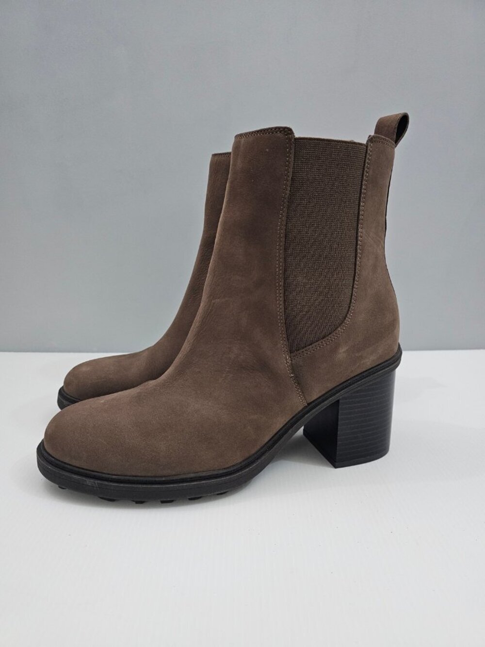 Vionic Truckee Heeled Ankle Boot Womens 11 Brown Waterproof Chelsea Lug Sole